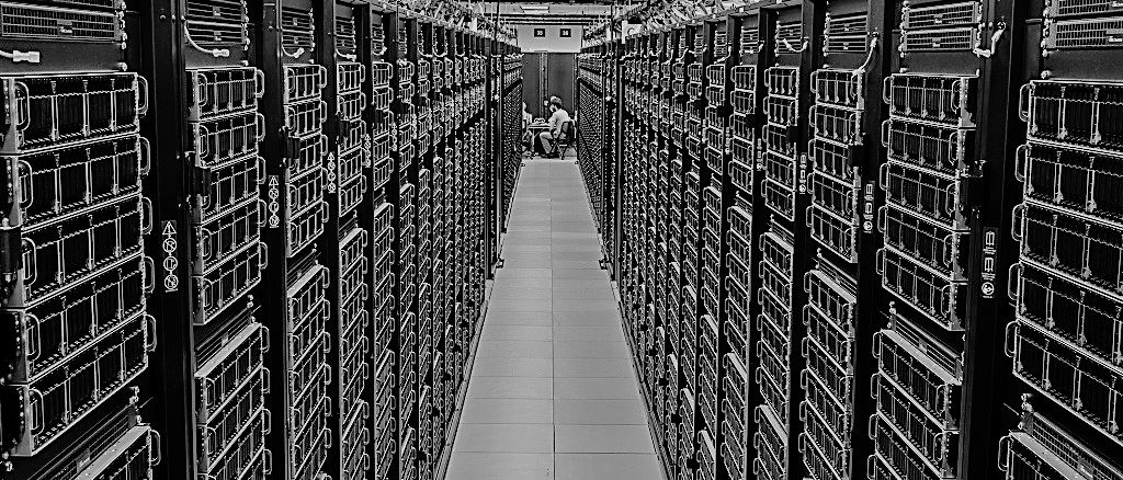 Frontera-racks-bw